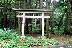 狩宿諏訪神社　鳥居
